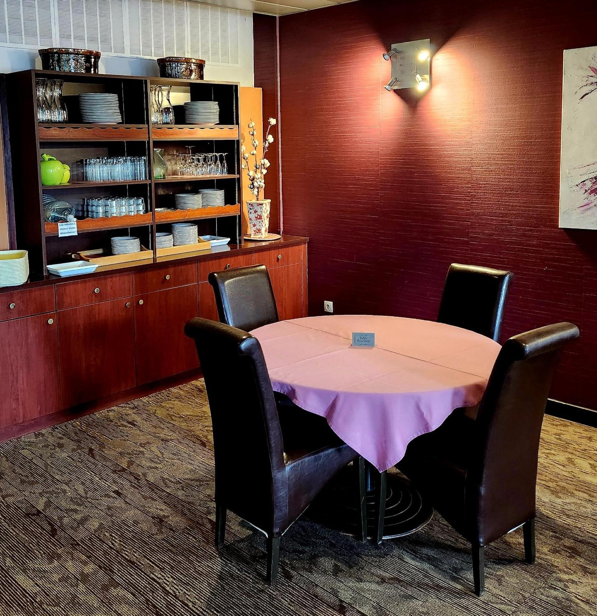 The Originals City, Hotel Le Forum, Strasbourg Nord Schiltigheim Buitenkant foto