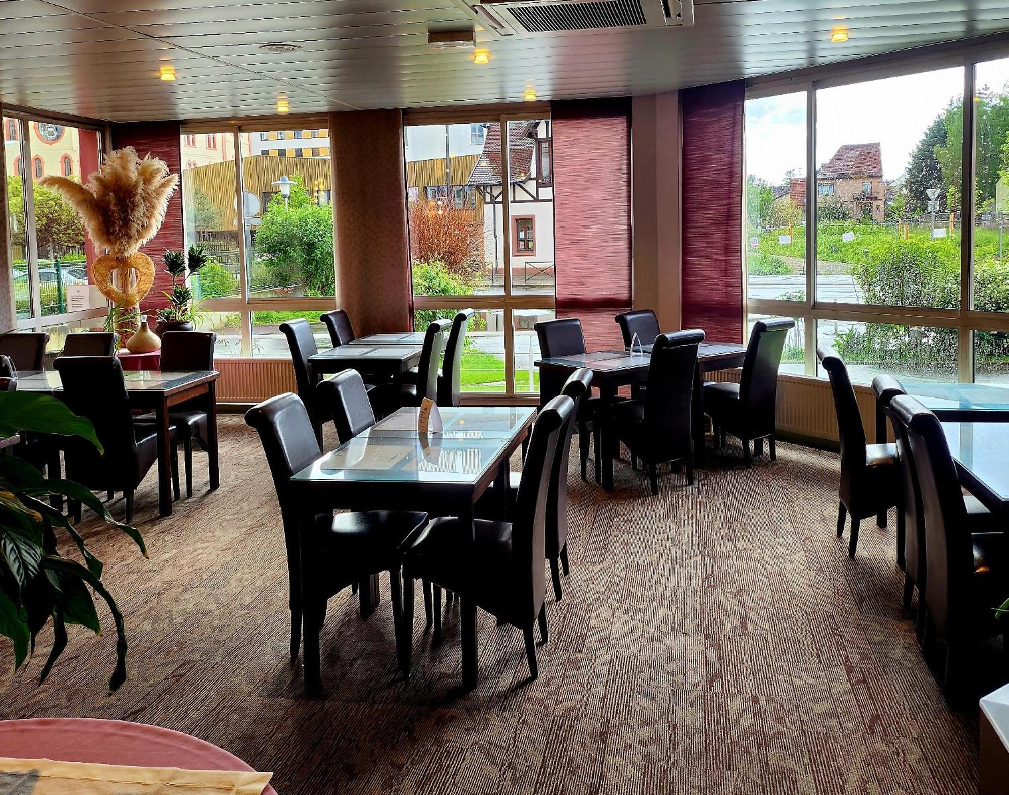 The Originals City, Hotel Le Forum, Strasbourg Nord Schiltigheim Buitenkant foto